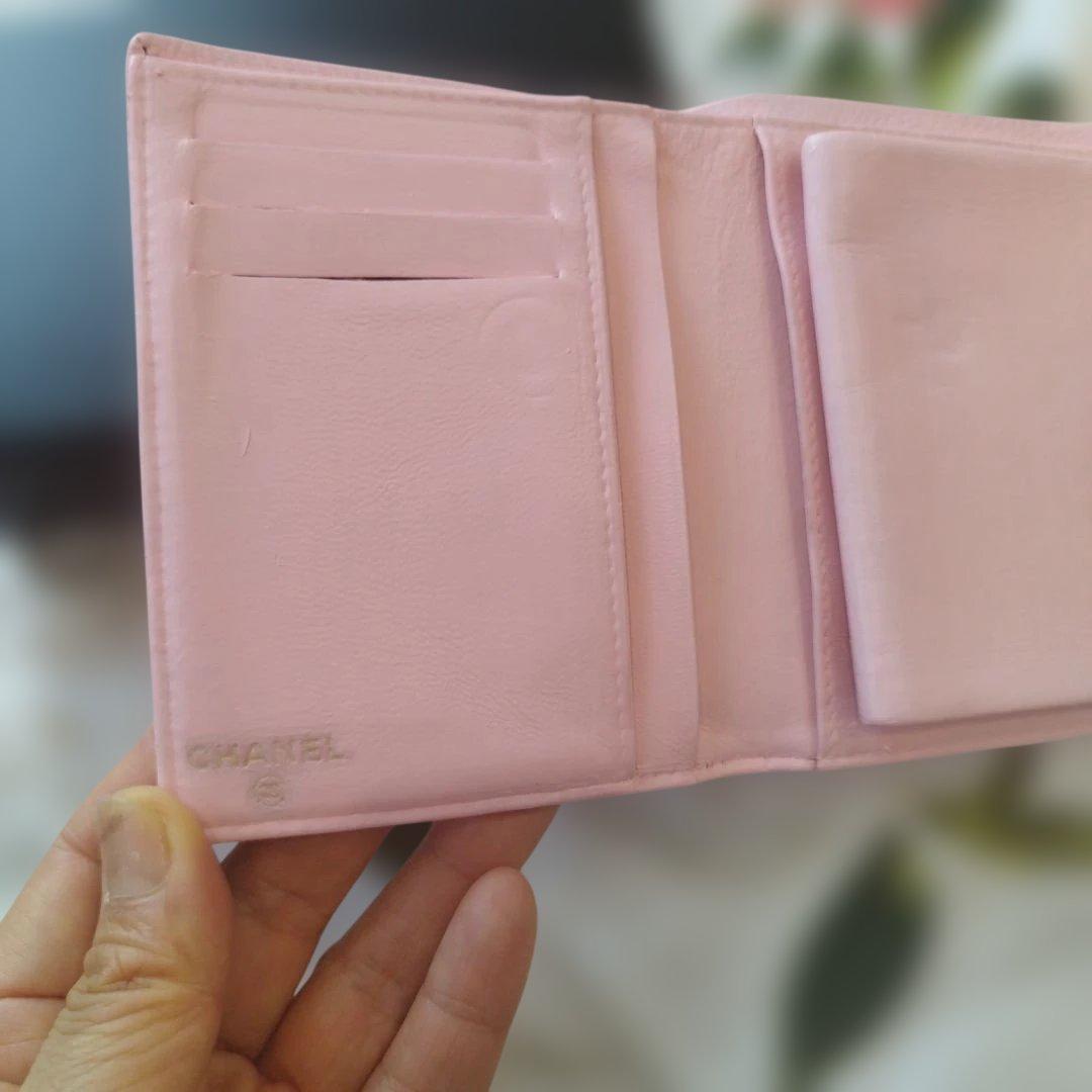 ②シャネルキャビアスキン　がま口コンパクト財布