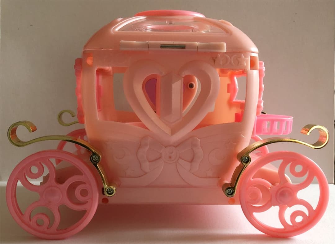 セーラームーン　月の国の馬車