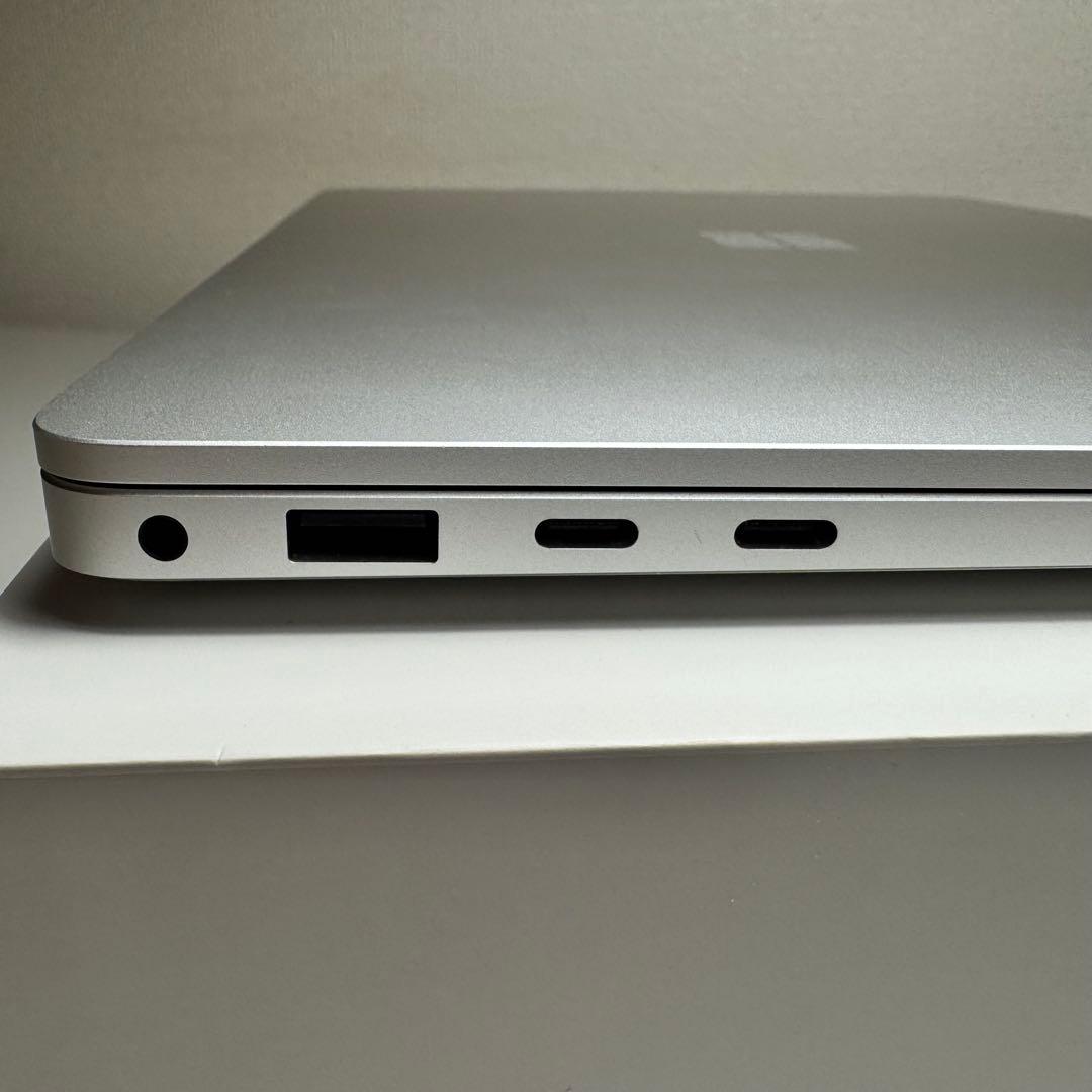 Surface Laptop 7 【16GBメモリ／256GB SSD】