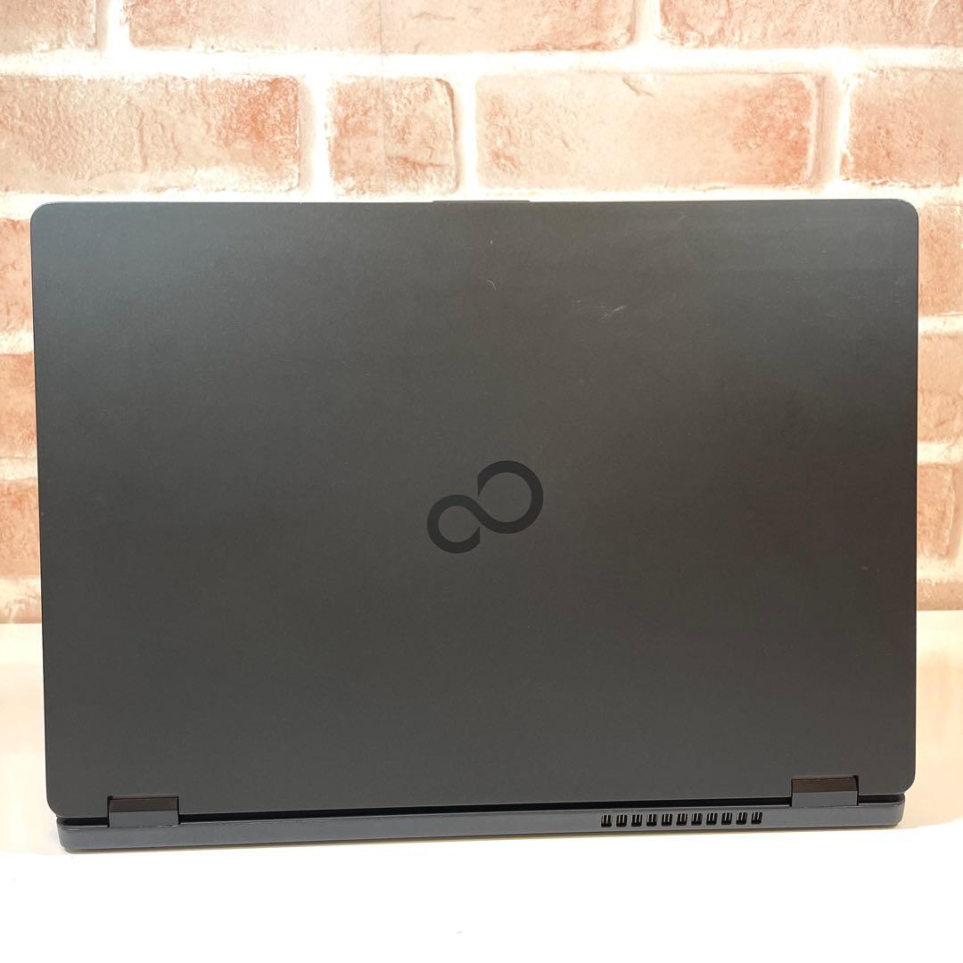 ★美品★ 2021年製 軽量 第11世代 SSD256GB 富士通 TT0