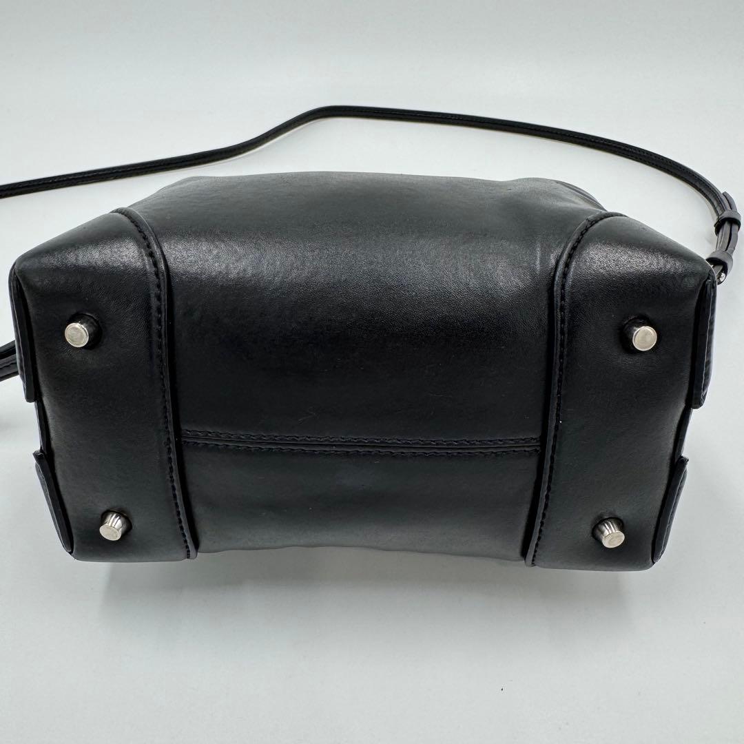 GIVENCHY スター 星 レザー ショルダーバッグ ハンドバッグ ブラック