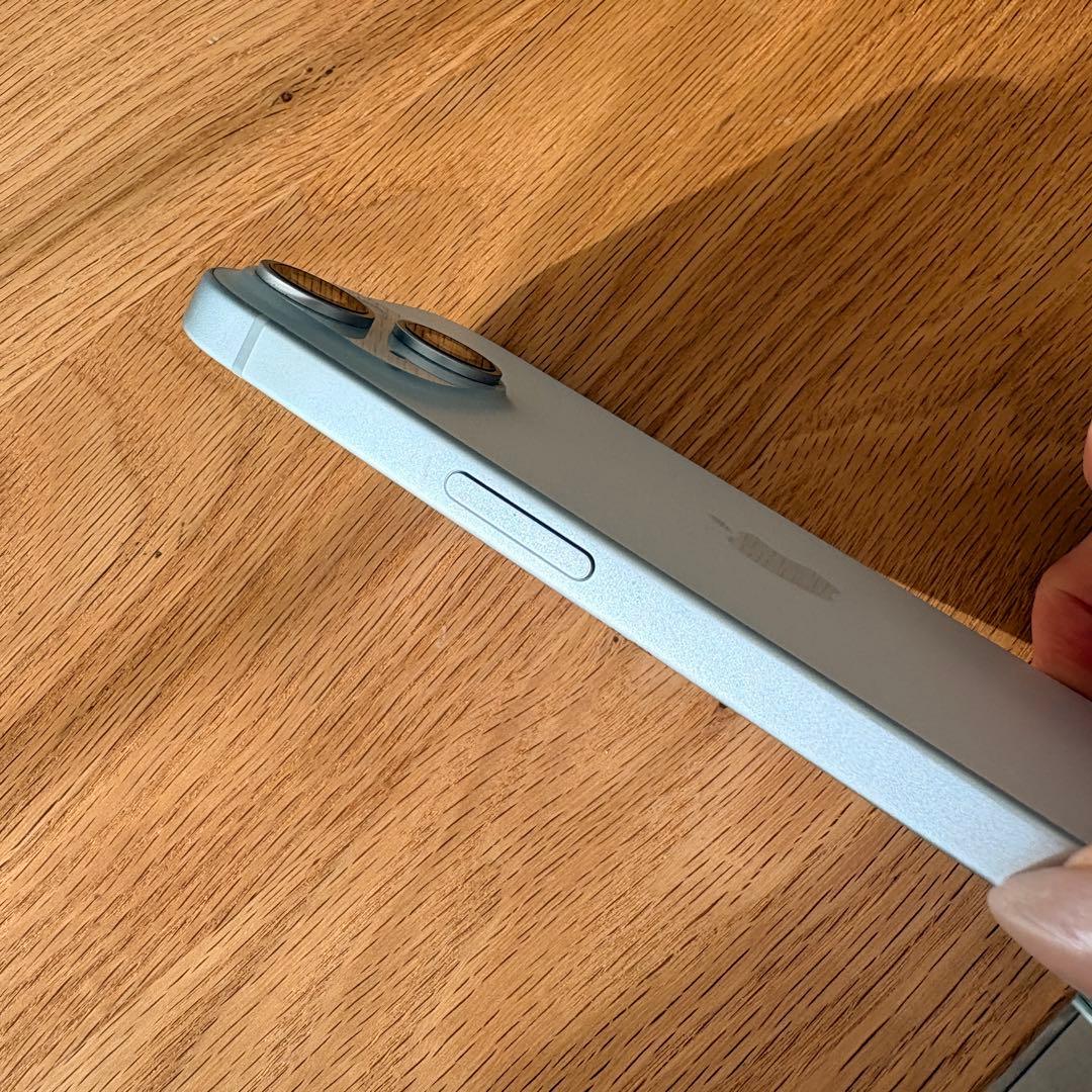 iPhone 15 256GB ブルー SIMフリー　美品