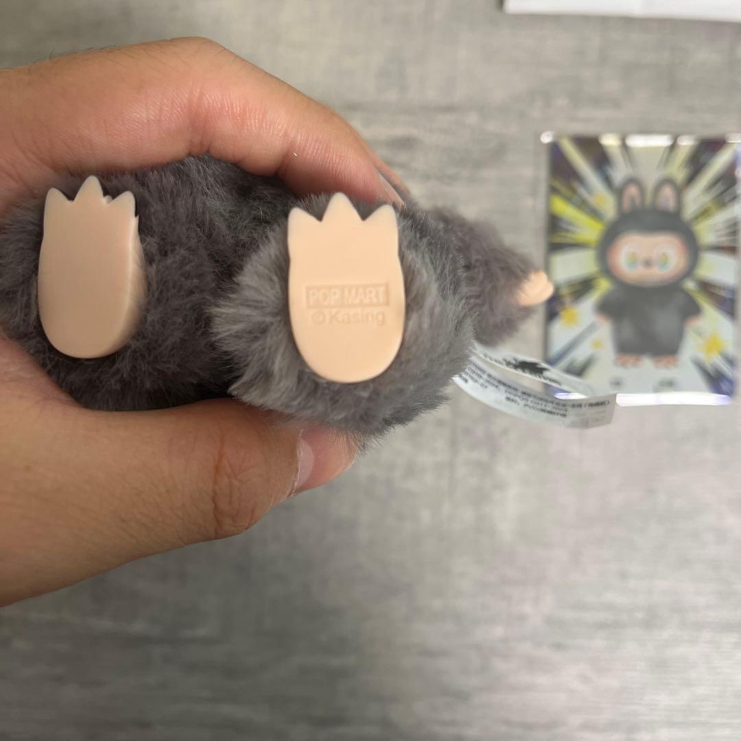 ポップマート　エナジーシリーズシークレットラブブ