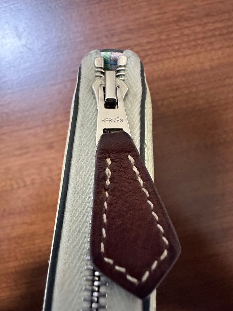 エルメス アザップ シルクイン コンパクト