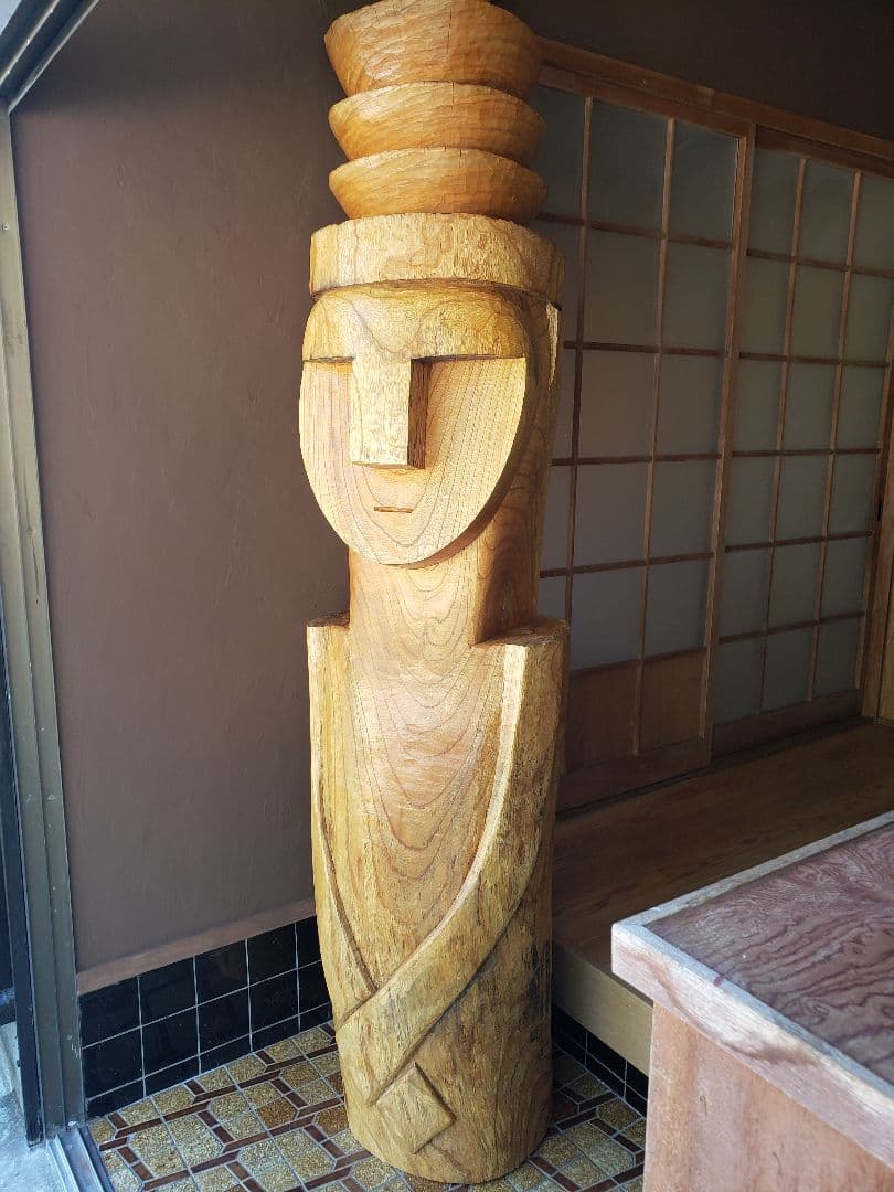 rehue(レイウェ)南米パタゴニアの彫刻*欅けやき