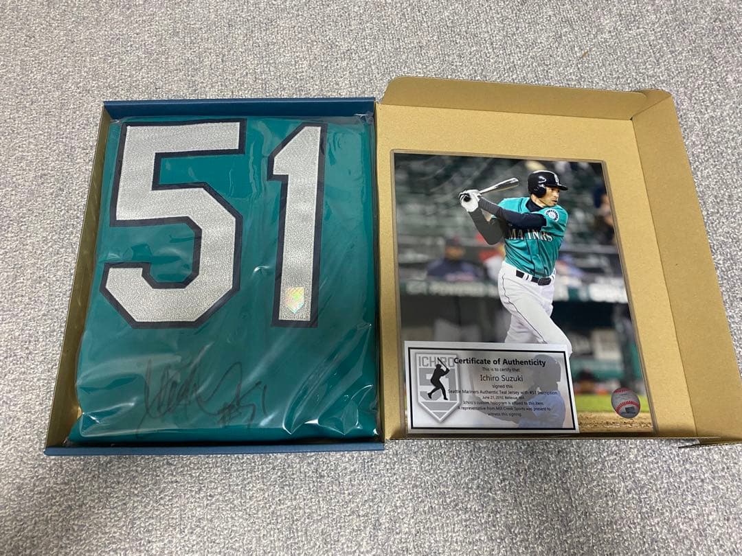 値下げイチロー 直筆サイン入りユニフォーム 51オーセンティックジャージ
