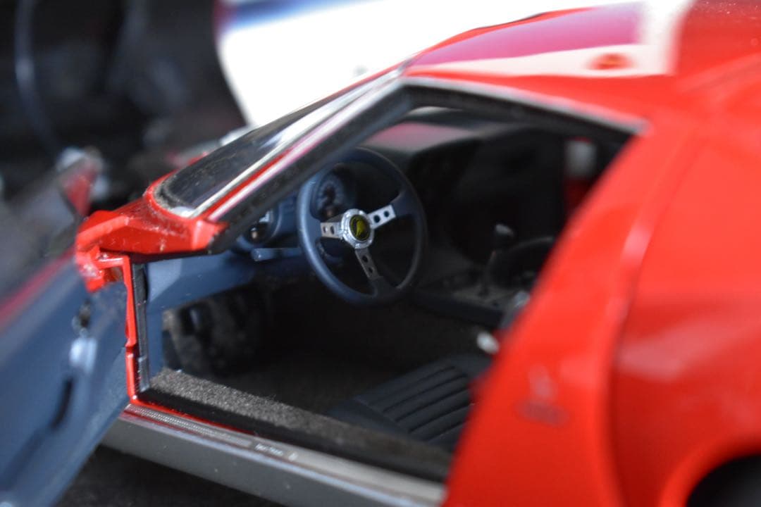 1/18 オートアート ランボルギーニ ミウラ SV フル開閉 レッド