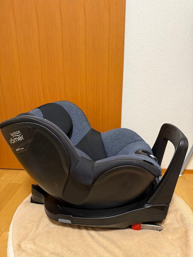 ブリタックスレーマー DUALFIX i-SIZE (BLUE MARBLE)