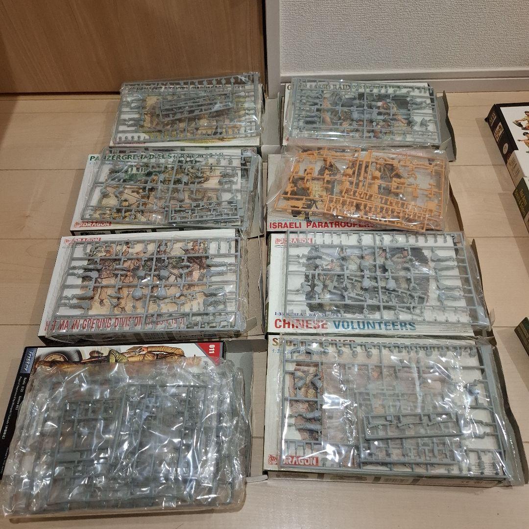 【モーモーさん】ミリタリーフィギュアセット 28点