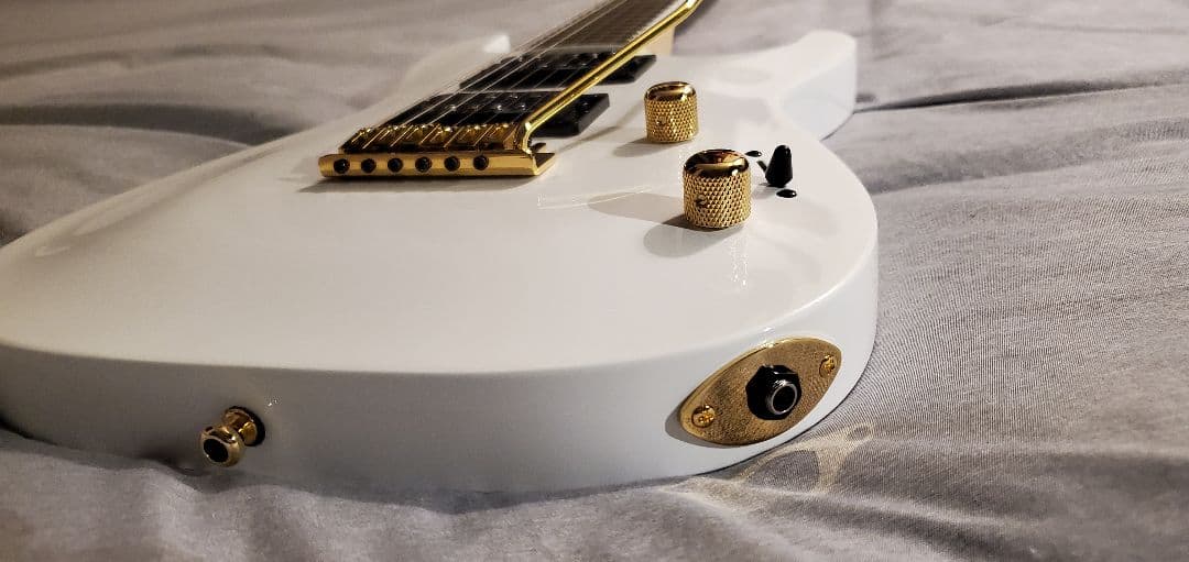 ギター JACKSON JS Series Dinky Arch Top JS22