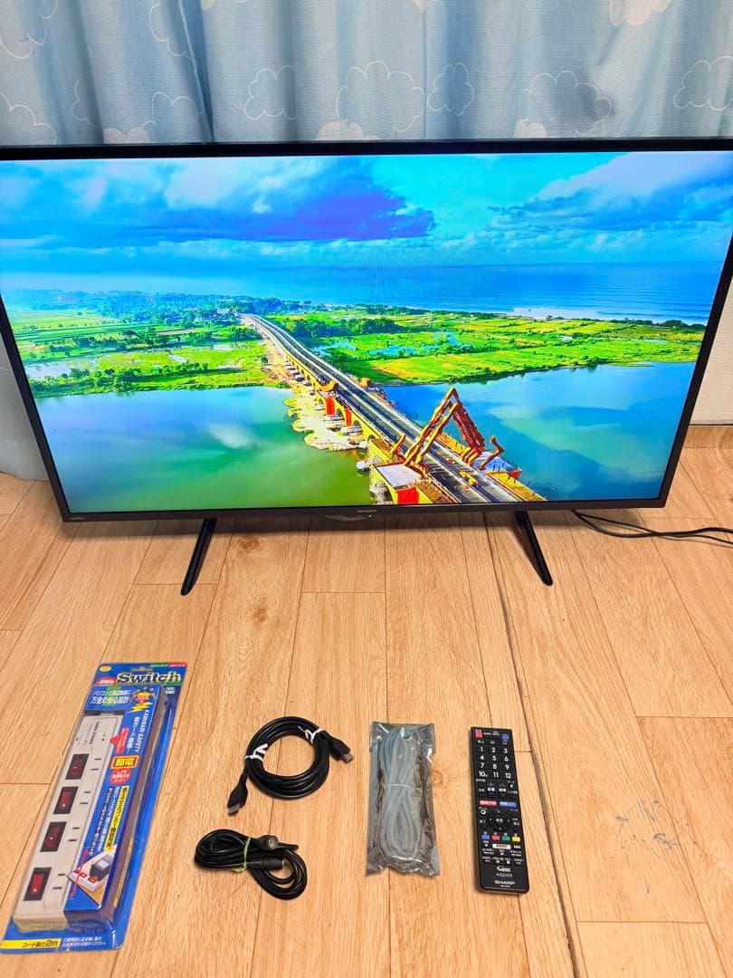美品送料込‼️20年製！シャープ 42V型 液晶テレビ AQUOS裏番組録画対応