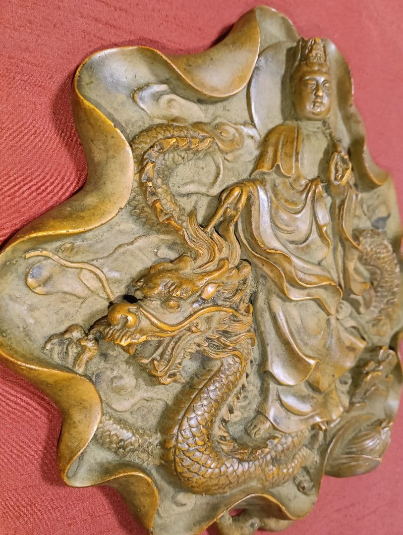 騎龍観音菩薩（龍上観音菩薩）