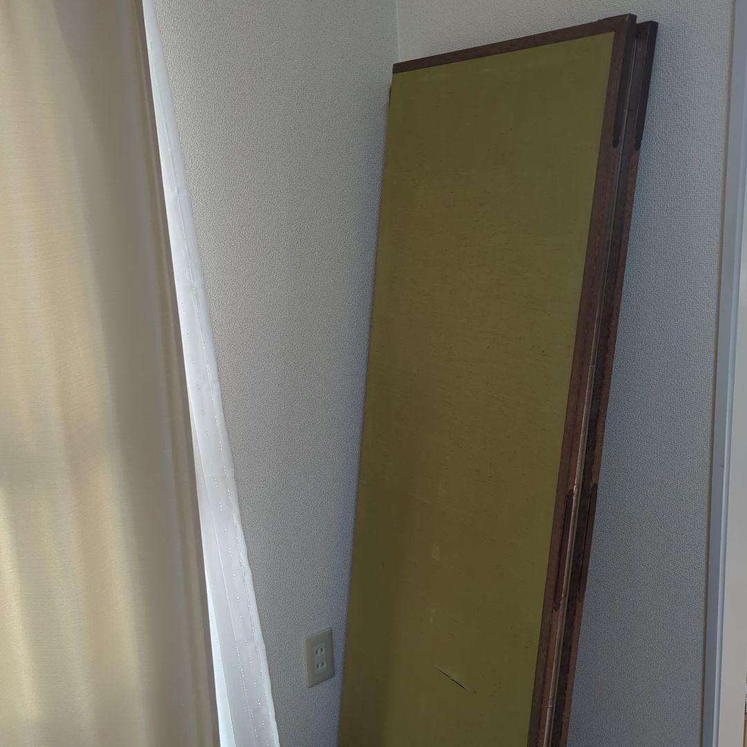 和風屏風 赤黒模様 三つ折り式