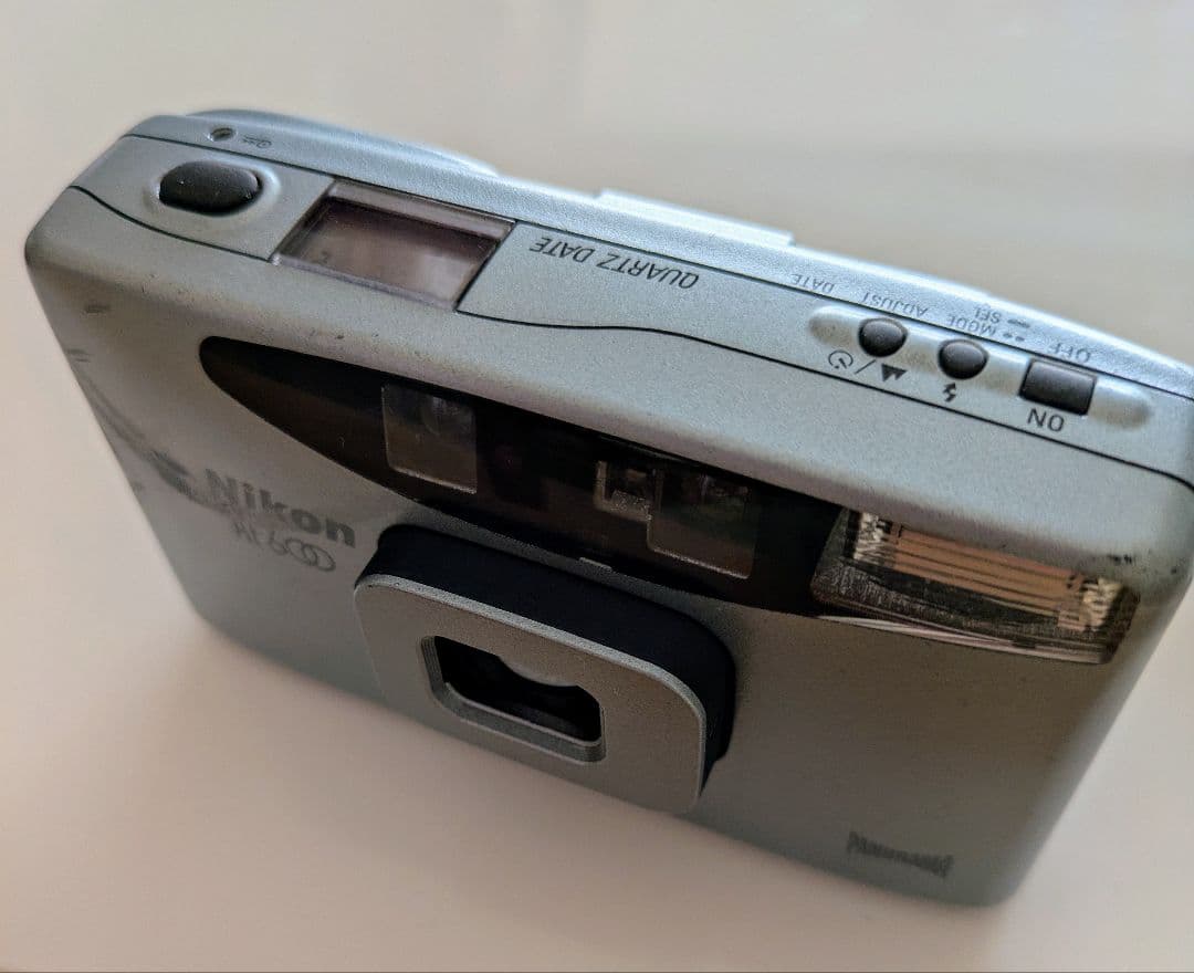 Nikon AF600 コンパクトフィルムカメラ　新品リチウム電池付　動作確認済