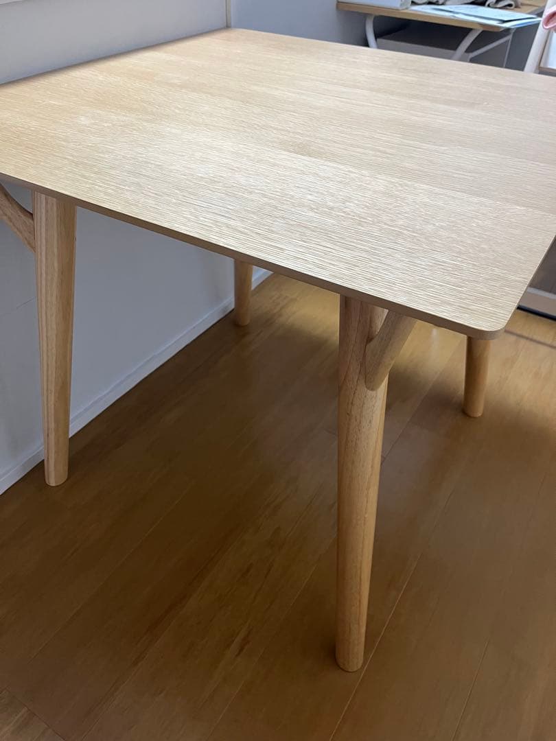 引っ越しのため売り尽くし美品　一年ほど使用ニトリダイニングテーブル
