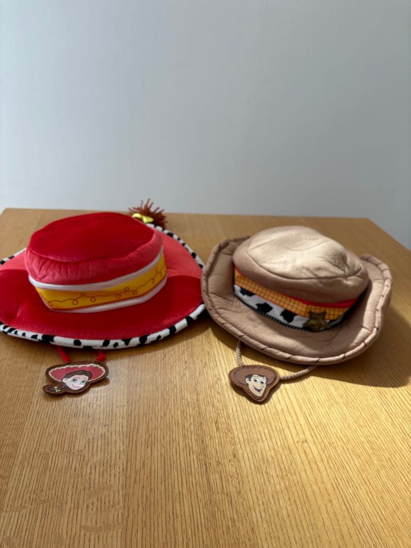 トイストーリー　ウッディ　ジェシーのハットセット