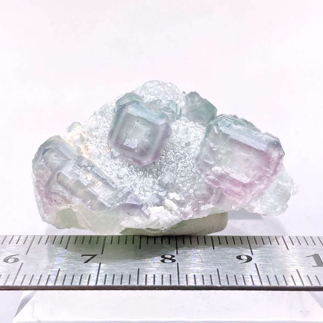 『永春』　フローライト　蛍石　原石　鉱物標本　天然石　162