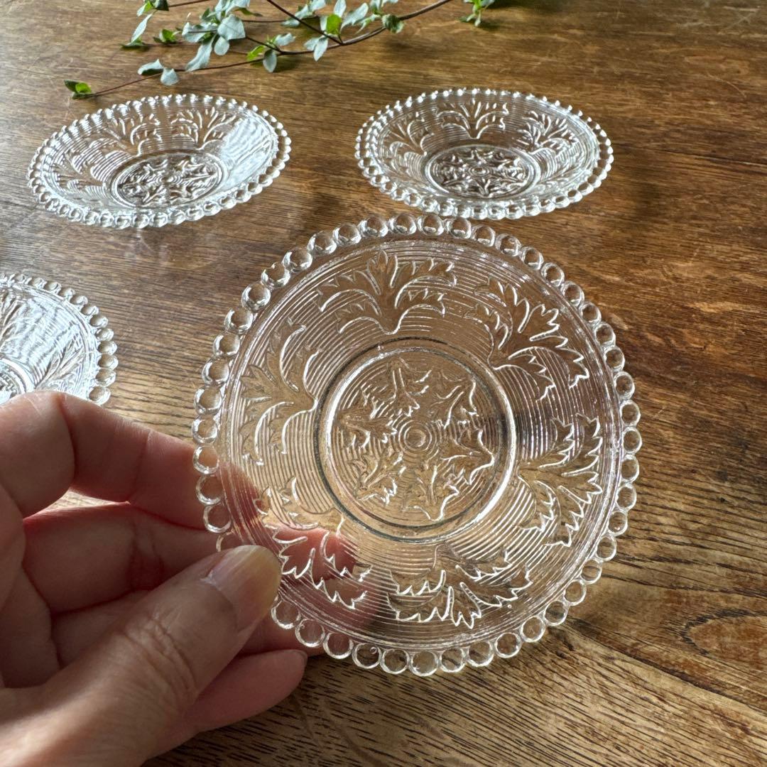大正期　和ガラス　プレスガラス　ヒイラギ文小皿　5枚セット　レース皿　K356