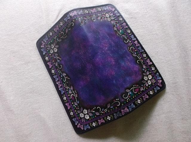 刻印＆拭き染めのロングウォレット　花柄