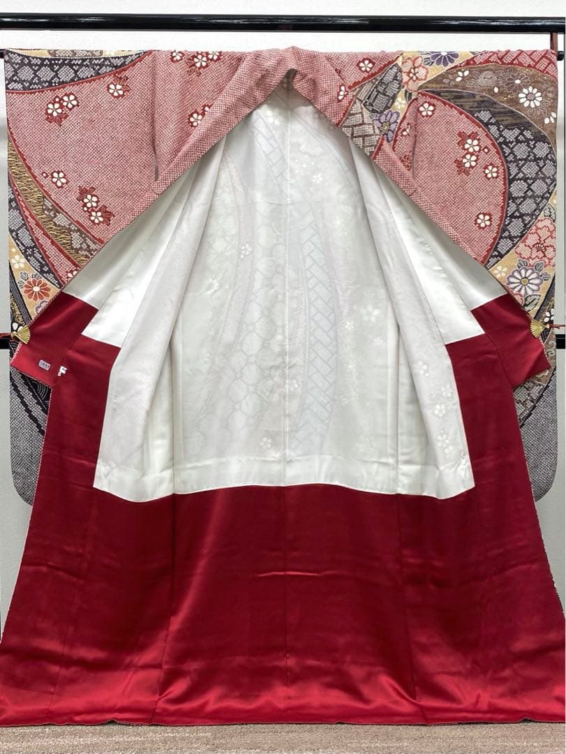 振袖 豪華 絞り染 金駒 金彩 ふくれ織紋意匠 身丈169cm パールトーン加工