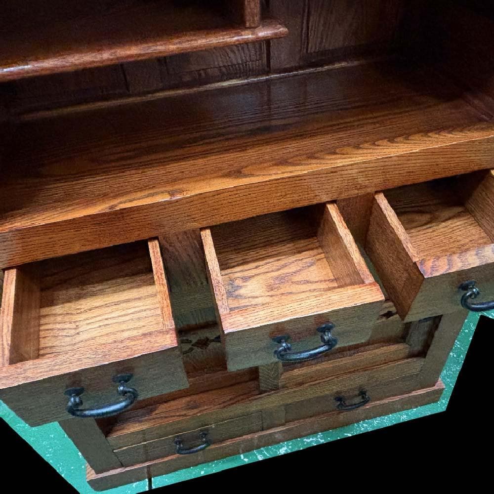 お買い得！ 高級家具 オーク(ナラ)無垢材 飾り棚 茶箪笥 レトロ 小振り