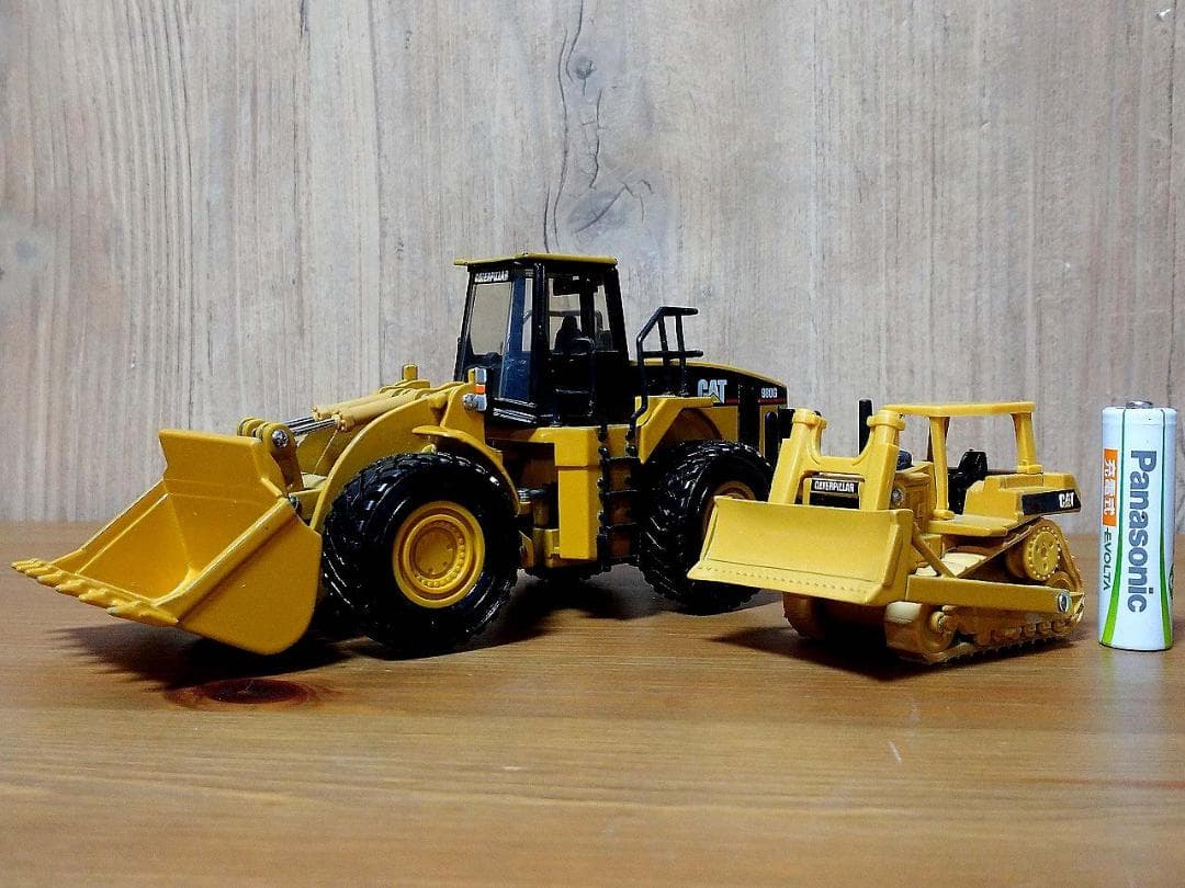 2台売り ノースコット CAT 「ホイールローダー 980G」＋「ブル D6H」