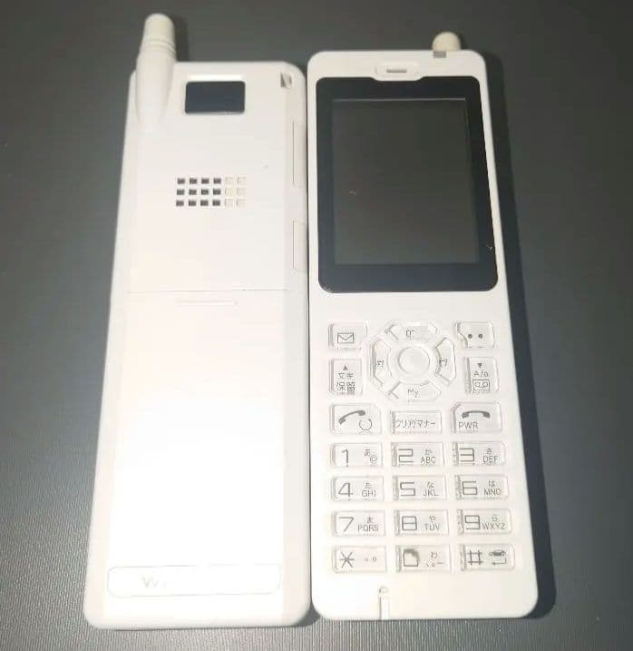 ホワイト PHS本体 18台セット　ジャンク品