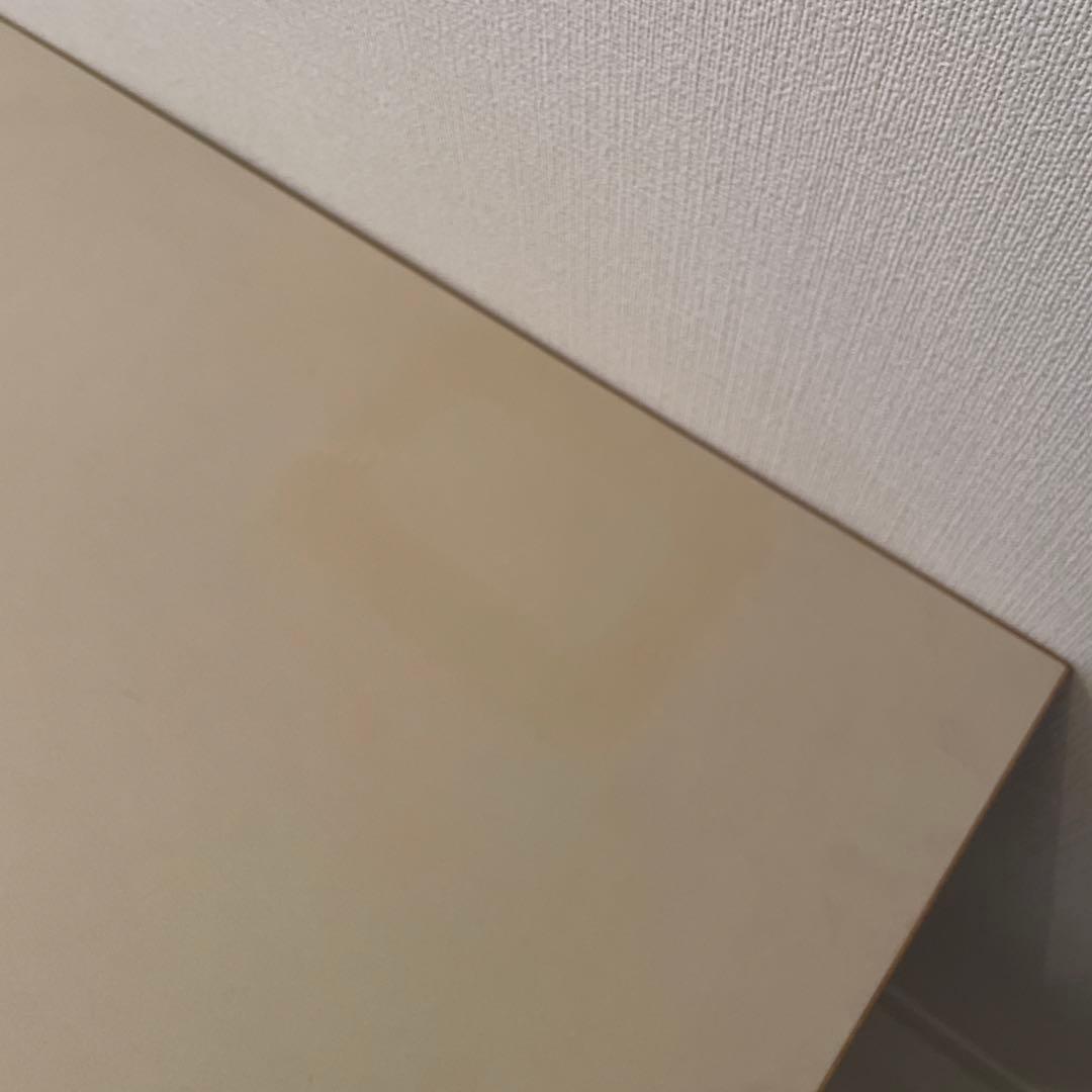 KANADEMONO リノリウム ダイニングテーブル（跡あり）　トレー