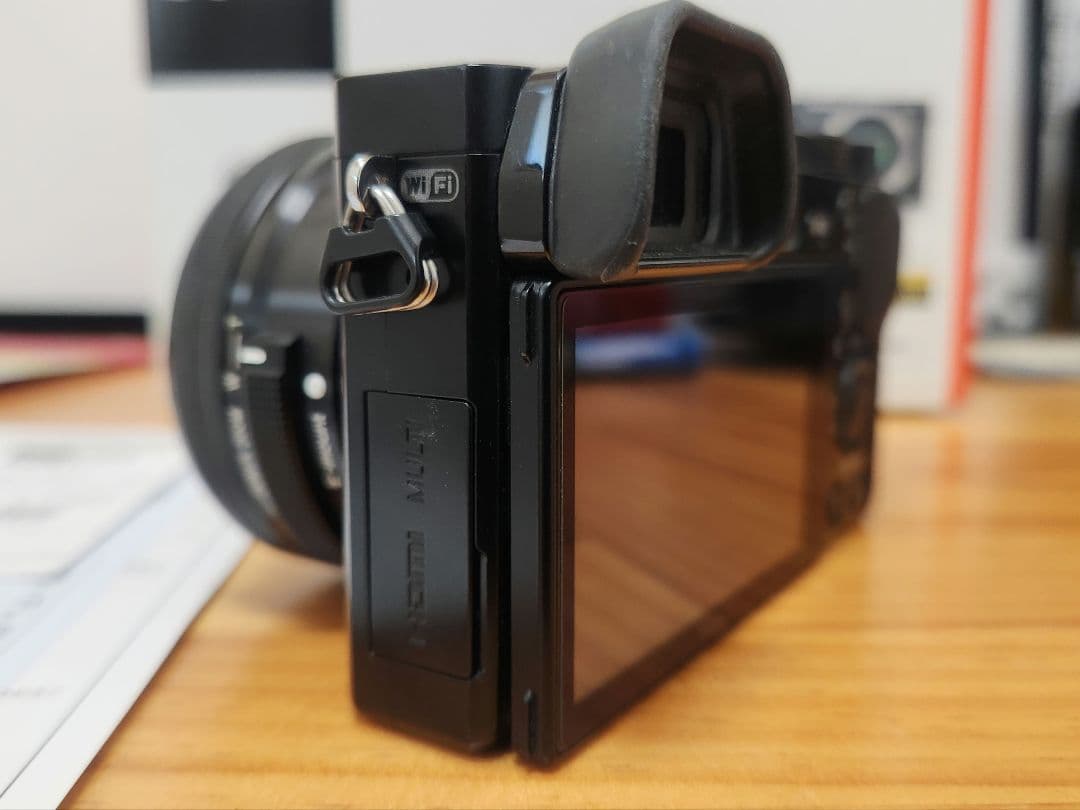 【動作良好】SONY ミラーレス一眼 α6000 パワーズームレンズキット 黒