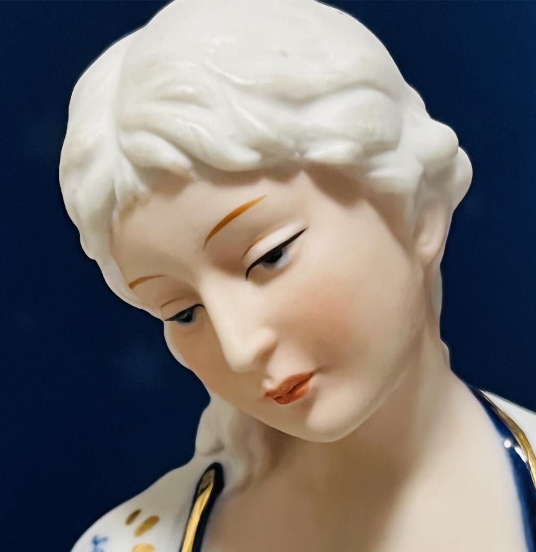  Crown 陶磁器 英国アンティーク・西洋磁器 母と子供 置物