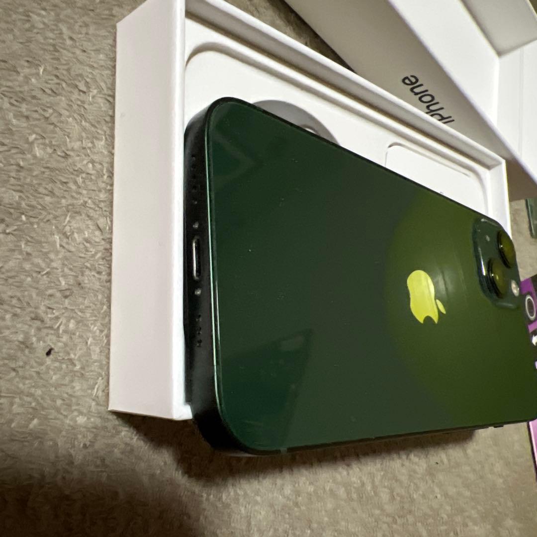 Apple iPhone 13本体 ミッドナイトグリーン