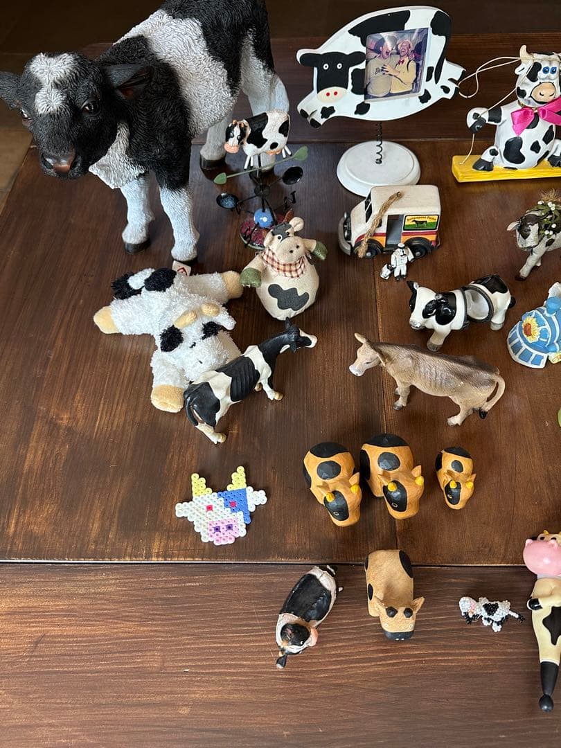 牛のミニチュアフィギュアセット