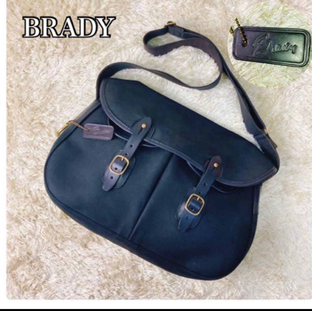 【美品】BRADY アリエルトラウト ショルダーバッグ ブラック ラージサイズ