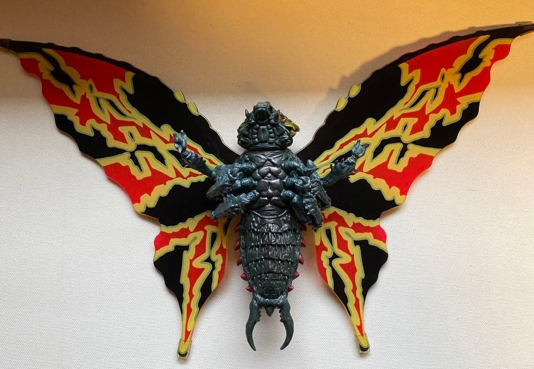 バトラ　大空を舞う地球の守護神バトラ来襲！