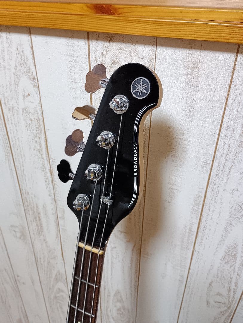 BB434 ブラック　ピックガード入れ替え有り