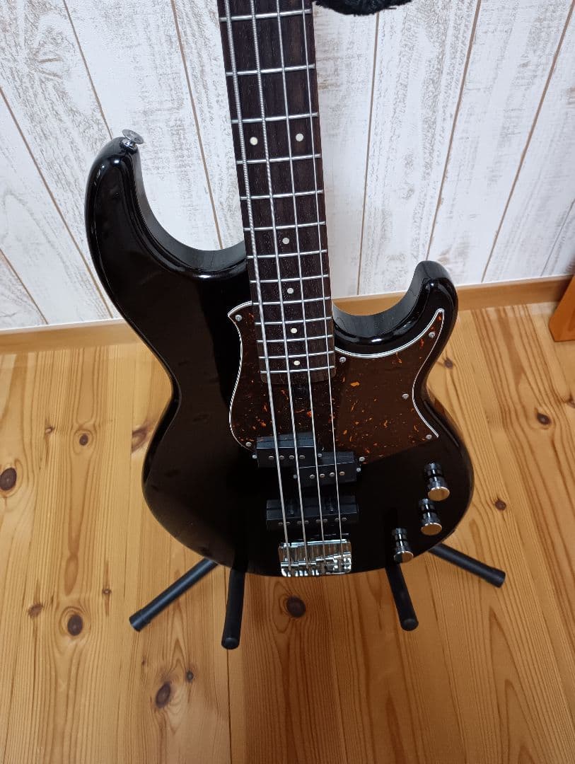 BB434 ブラック　ピックガード入れ替え有り
