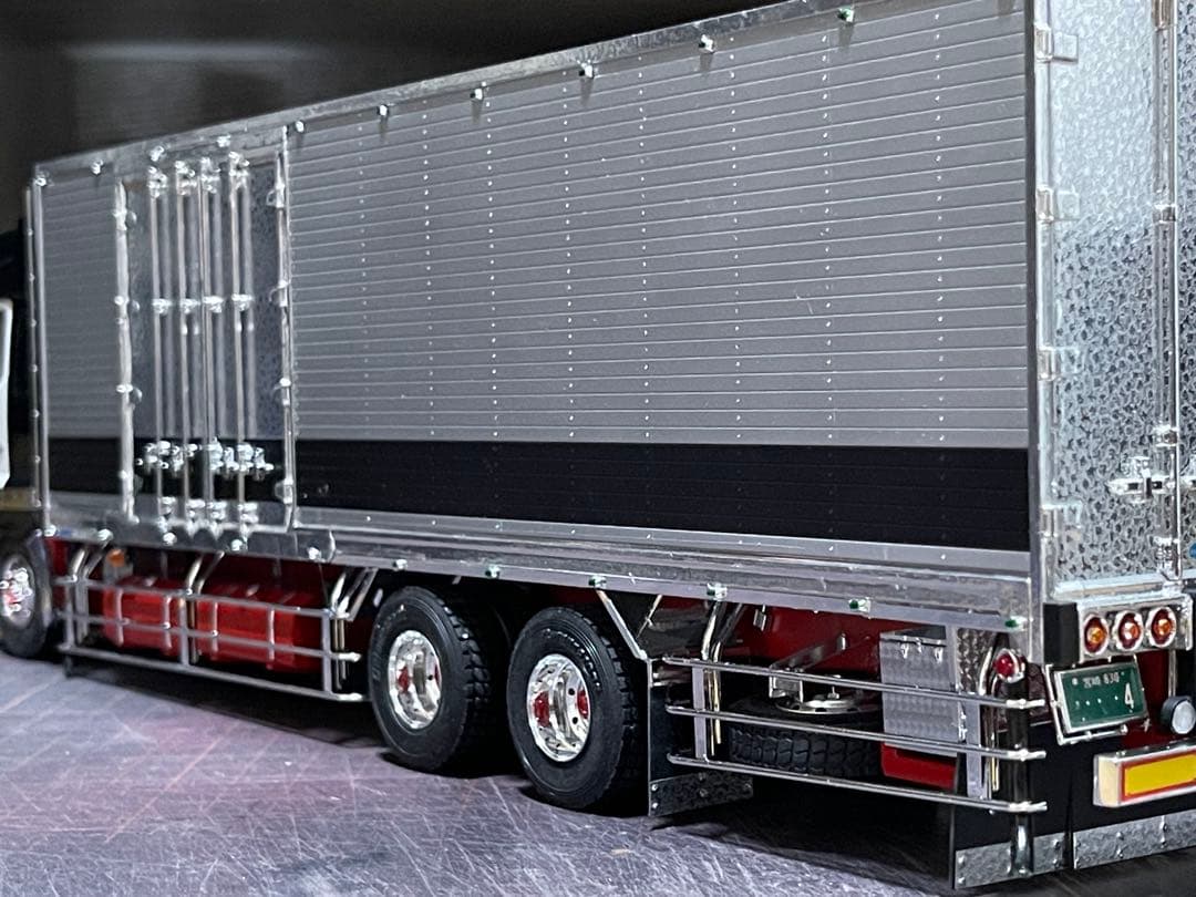 デコトラ‼️1/32★グラプロ★完成品