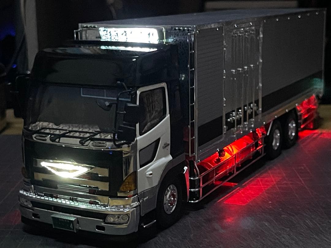 デコトラ‼️1/32★グラプロ★完成品