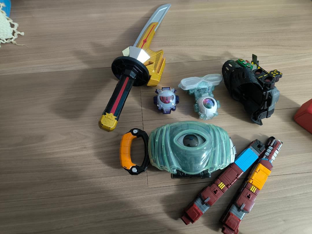 懐かしのおもちゃ、スマホ、夢の詰め合わせ！