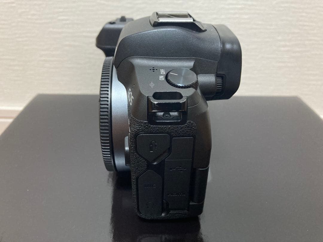 【即売希望特価】Canon EOS R+Canon BG-E22 (付属品付)