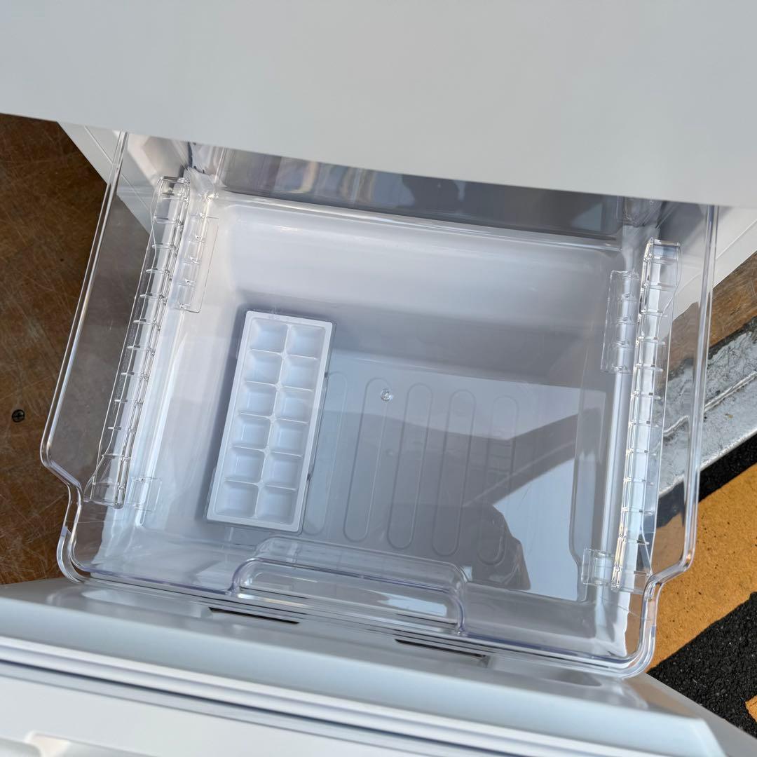 C7506★2023年製★未使用に近い★シャープ冷蔵庫マットホワイト　右.左開き