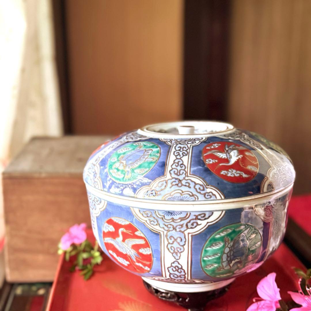 2200様感謝‼️これさえあれば‼️愛蔵品　倣古伊万里錦手蓋付大鉢　食籠1客時代木箱