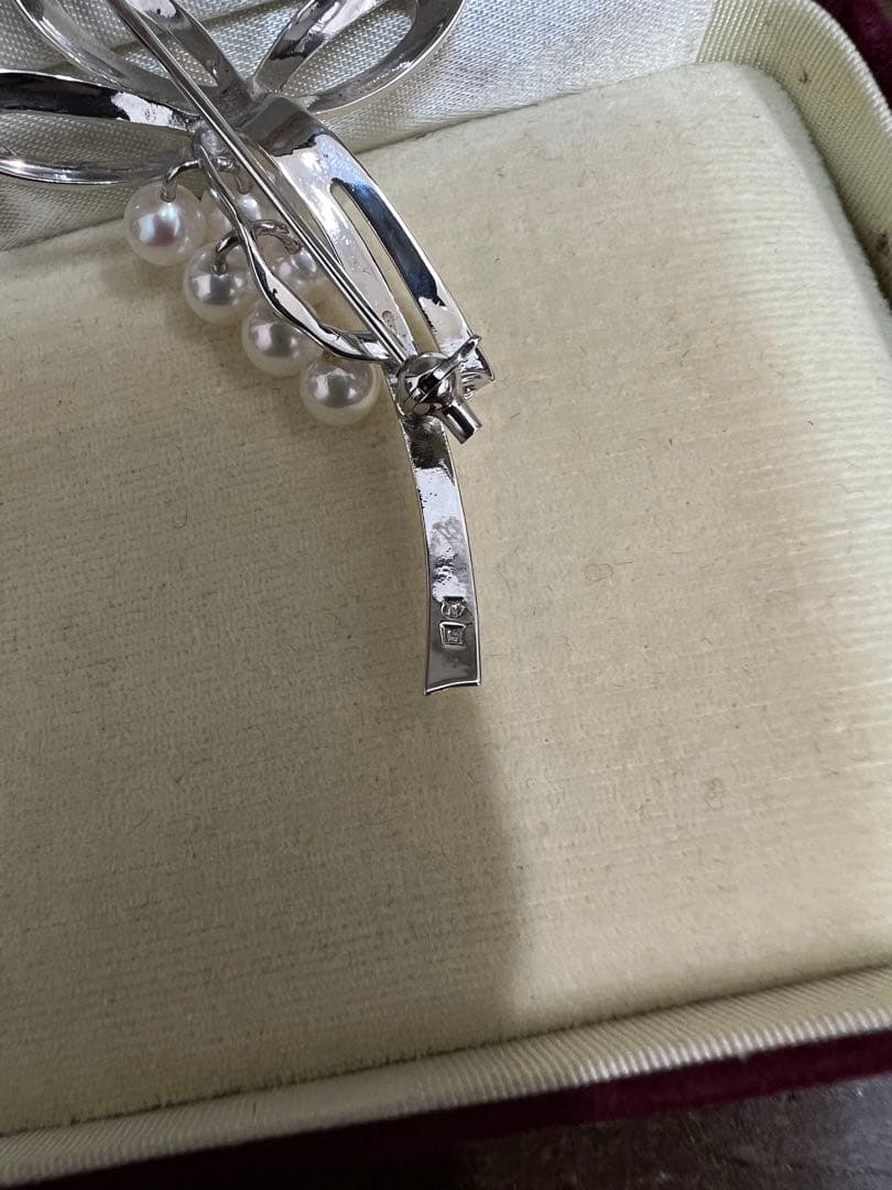 MIKIMOTO シルバーブローチ 花モチーフ パール
