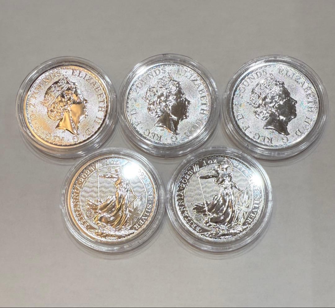 2023年 エリザベス2世 アンティーク