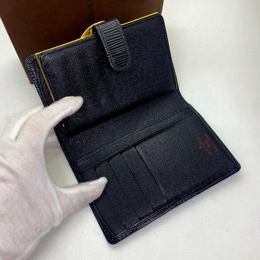❤️新品同様❤️定価の半額以下‼️LV❤️エピレザー❤️二つ折り財布❤️ユニセックス