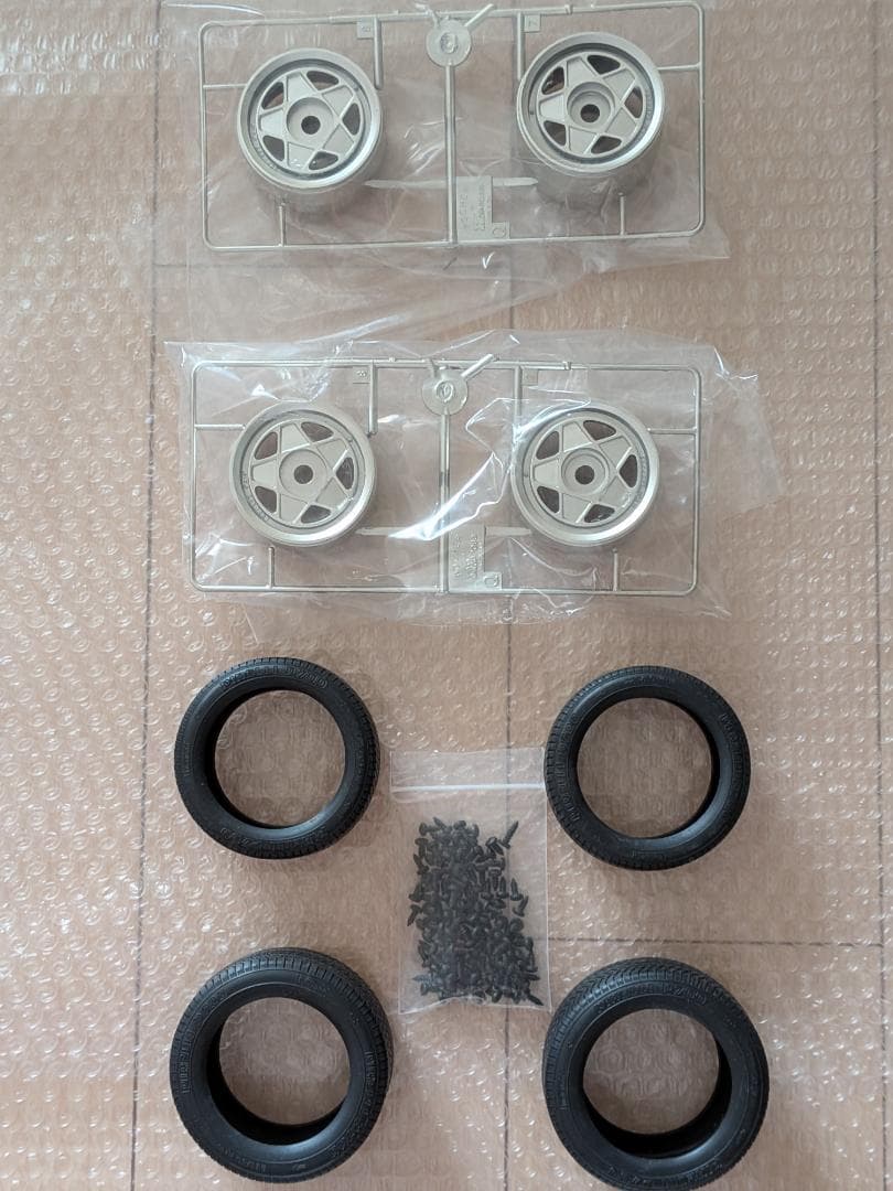 【希少品】POCHER フェラーリ 本体ダイキャスト製1/8スケール模型キット