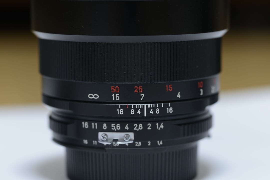 レンズ(単焦点) Planar T * 1.4/85 ZF