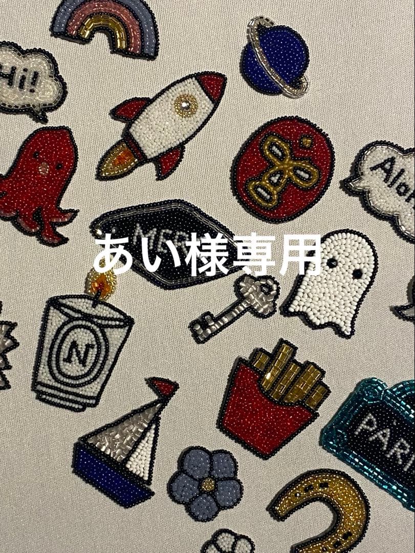 【あい】pumpkin赤、馬の蹄ブローチ