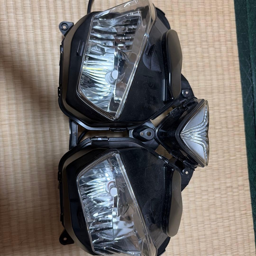 yzf-r25 純正ヘッドライト イグゥー