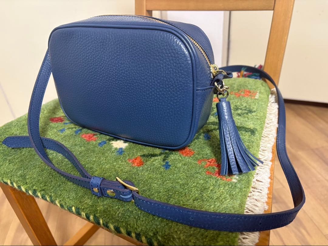 カワニシカバン　レディースショルダーバック革